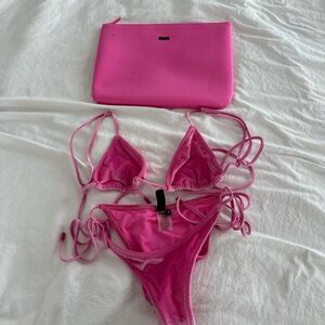 Triangl Bikini in pink velvet